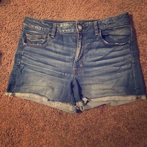 American Eagle Super Stretch Hi-Rise Shortie